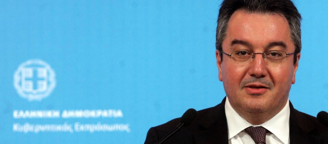 Η. Μόσιαλος: «Το εμβόλιο δεν περιμένουμε να είναι 100% αποτελεσματικό - Ελπίζουμε να είναι έτοιμο τον Αύγουστο»